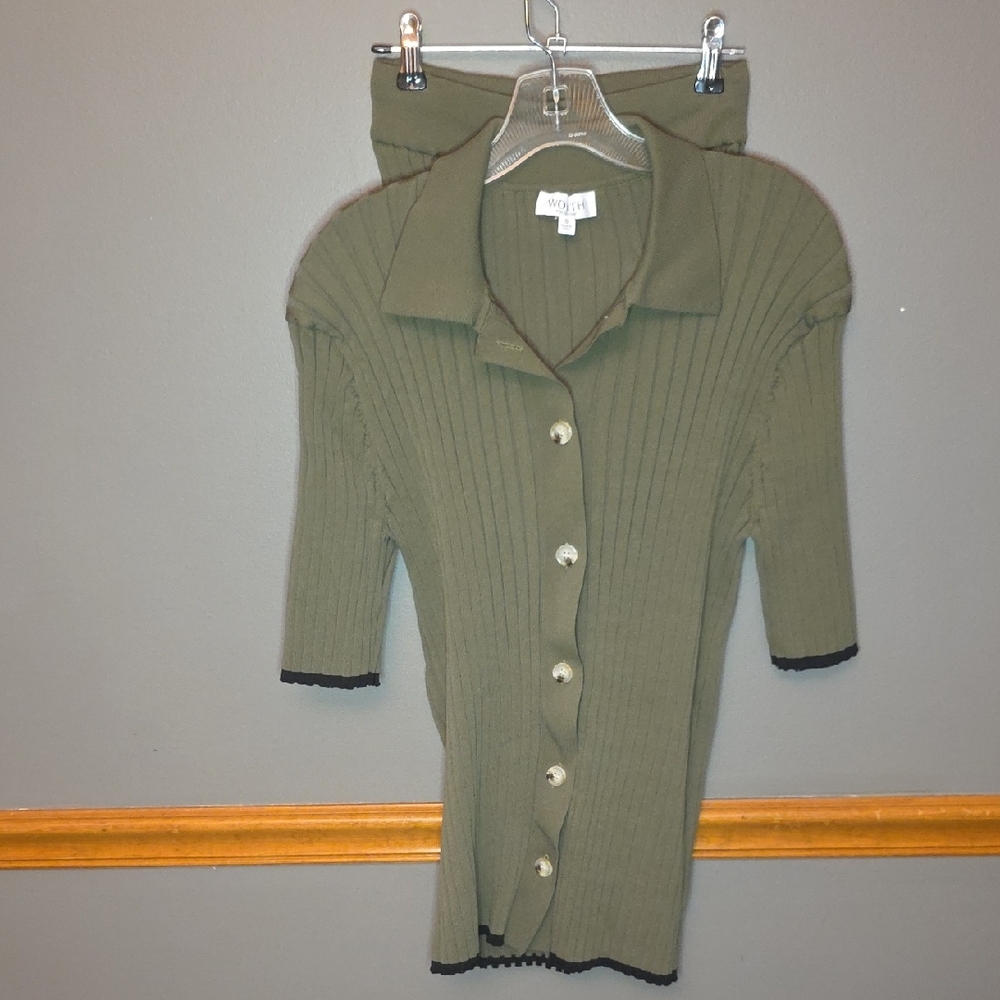 Worth Olive And Black Trim Ribbed Knit Top And Shorts 2 Piece Set